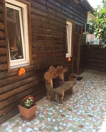 Gostevoy Dom Samir Hotel Гагра Екстериор снимка